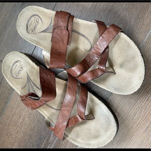 Aveo brown leather sandal size 10